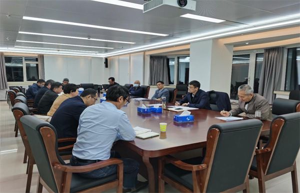 共同研究全面从严治党和意识形态工作专题会议